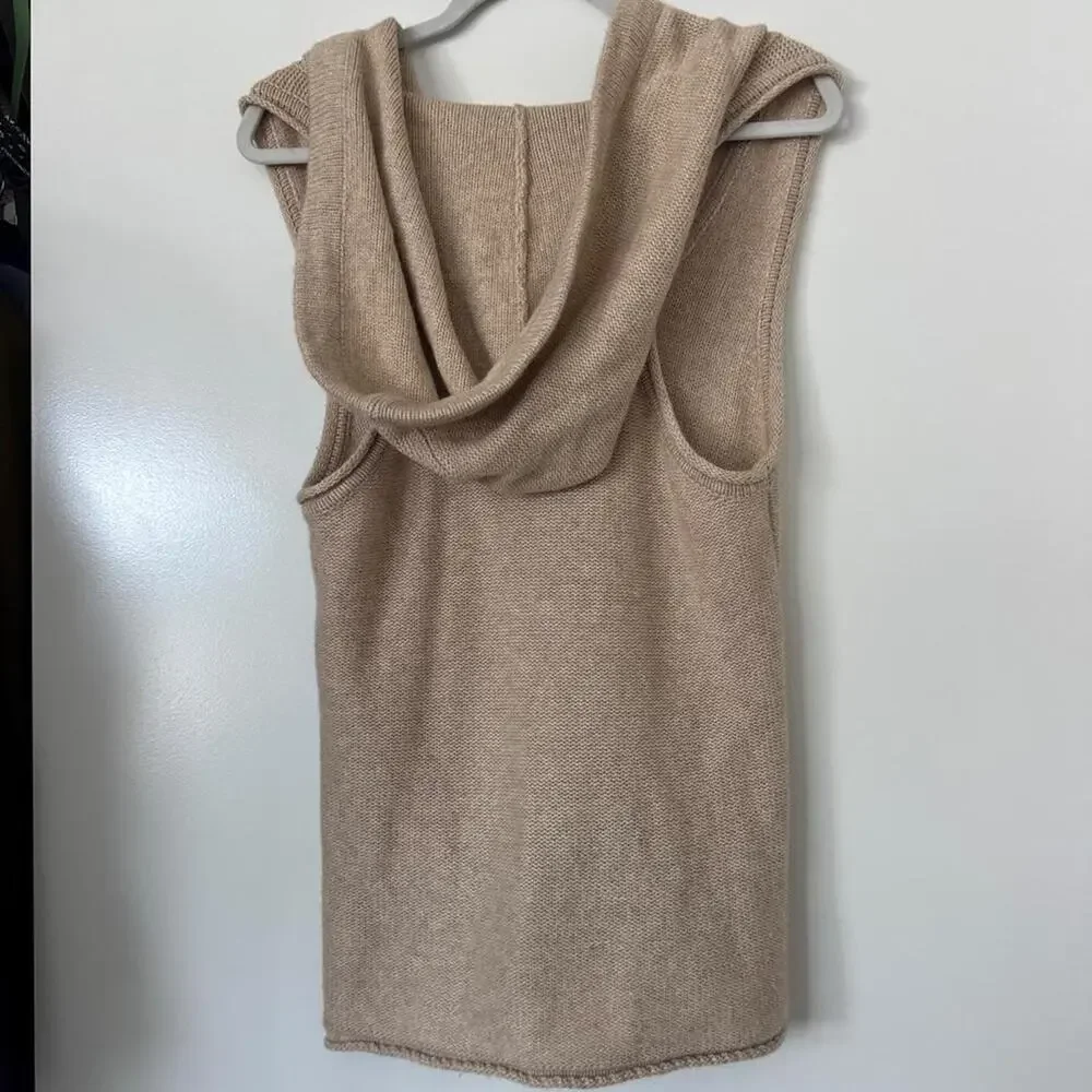 Banana republic cream knit lambswool hooded vest